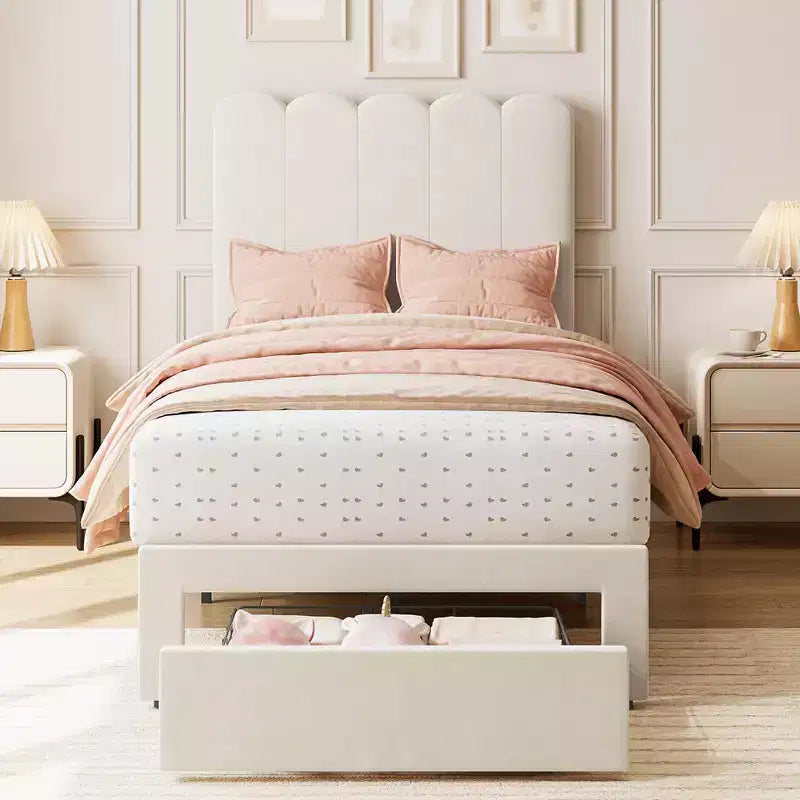 Lit plateforme simple rembourré contemporain