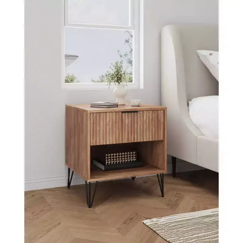 Table de chevet avec tiroir marron doré